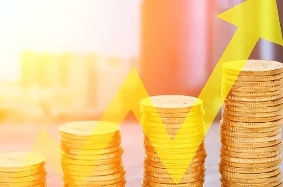 Gold Prices Rise, Along with Gold Stocks and ETFs